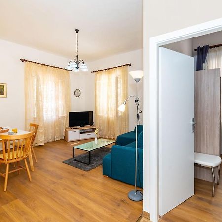 זאדאר History Apartments Center מראה חיצוני תמונה