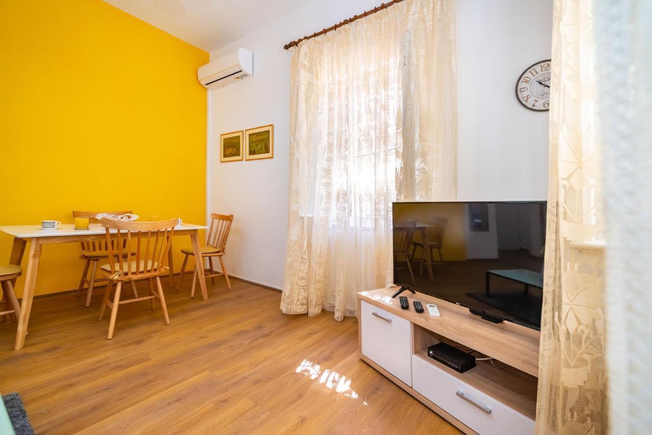זאדאר History Apartments Center מראה חיצוני תמונה
